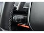 Peugeot 5008 1.6 PureTech Blue Lease Premium Automaat | Navigatie | Trekhaak | Draadloze telfoonlader | Camera | Keyless | Half lederen bekleding