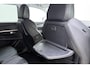 Peugeot 5008 1.6 PureTech Blue Lease Premium Automaat | Navigatie | Trekhaak | Draadloze telfoonlader | Camera | Keyless | Half lederen bekleding
