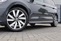 Volkswagen Touran 1.5 TSI DSG R-Line / 7 persoons/ Camera / LED/ PDC/ App-Connect/ Navi