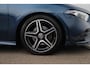 Mercedes-Benz A-klasse 180 Business Solution AMG Night Pakket Automaat Panoramadak Sfeerverlichting Widescreen Achteruitrijcamera