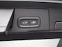Volvo XC60 2.0 T6 Plug-in hybrid AWD Ultra Dark / Trekhaak / Luchtvering / 360 Camera / Head-up Display / Harman Kardon / Stoel+Stuurverwarming / Elektrische Stoelen /