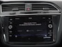 Volkswagen Tiguan 1.4 TSI 150PK Aut. 4Motion Highline Business R | R-Line | Pano | Navi | Virtual Display | Stoelverwarming | Camera | Trekhaak | Climate Control | DAB+ | Carplay