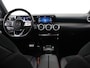 Mercedes-Benz A-klasse 180 AMG Line | Night | Widescreen | Stoelverwarming | Achteruitrijcamera | Sfeerverlichting |