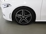 Mercedes-Benz A-klasse 180 AMG Line | Night | Widescreen | Stoelverwarming | Achteruitrijcamera | Sfeerverlichting |