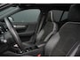 Volvo XC40 1.5 T5 262pk Recharge R-Design | Panoramadak | Trekhaak | 360 Camera | Stoelverwarming | 19"