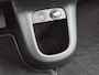 Hyundai Ioniq 5 Connect 77.4 kWh / SOH 98% / Fabrieksgarantie tot 12-2029 / Trekgewicht 1600 kg / CCS snelladen / All season banden / Stuur- Stoel & Achterbank verwarming / Warmtepomp / Achteruitrijcamera / Elektrische achterklep / Apple Carplay Android Auto /