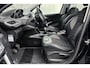 Peugeot 2008 1.2 VTi Allure Pack Premium Plus | Trekhaak | Panoramadak