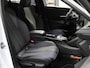 Peugeot 2008 1.2 130PK GT | 1ste eigenaar | Dodehoekdetectie | Navigatie | AUTOMAAT | AppleCarplay/AndroidAuto | Schuifkanteldak | StoelVerwarming | Advanced Grip Control | 18"LMV | Camera | Keyless | Cruise Control | Climate Control | Camera | FULL LED | Sfeerverlichting | Isofix | Privacy Glass | Trekhaak |