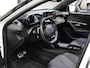 Peugeot 2008 1.2 130PK GT | 1ste eigenaar | Dodehoekdetectie | Navigatie | AUTOMAAT | AppleCarplay/AndroidAuto | Schuifkanteldak | StoelVerwarming | Advanced Grip Control | 18"LMV | Camera | Keyless | Cruise Control | Climate Control | Camera | FULL LED | Sfeerverlichting | Isofix | Privacy Glass | Trekhaak |