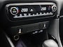 Toyota Yaris 1.5 Hybrid 130 Executive | BTW voertuig | Dodehoek detectie | Stoel+stuurverwarming | Parkeersensoren voor+achter | Draadloze telefoonlader | Navigatie | Apple CarPlay/Android Auto | Cruise Control Adaptive |