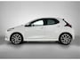 Toyota Yaris 1.5 Hybrid 130 Executive | BTW voertuig | Dodehoek detectie | Stoel+stuurverwarming | Parkeersensoren voor+achter | Draadloze telefoonlader | Navigatie | Apple CarPlay/Android Auto | Cruise Control Adaptive |