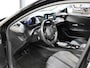 Peugeot e-208 EV Allure Pack 50 kWh 136PK | 1ste eigenaar | ACCU 93% | Camera | AppleCarPlay/AndroidAuto | Armsteun | Navigatie | LEER/Stof | LED | Climate Control | Cruise Control | AUTOMAAT | Parkeersensoren | Isofix | Privacy Glass |