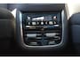 Volvo XC90 T8 Recharge Ultra Executive Edition l Luchtvering l 360 camera l Head-Up Display l Bowers&Wilkins surround Systeem l stuur- / stoelverwarming l Stoelventilatie l Massage l Panoramisch Schuif- kantel dak l BLIS l 22 Inch l 3e Zitrij