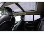 Volvo XC40 2.0 B4 Plus Dark | Trekhaak | Black Pack | Panorama dak | Running Boards | Power Seats | Stoel & Stuurverwarming | Harman / Kardon | Dakspoiler |