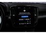 Volvo XC40 2.0 B4 Plus Dark | Trekhaak | Black Pack | Panorama dak | Running Boards | Power Seats | Stoel & Stuurverwarming | Harman / Kardon | Dakspoiler |