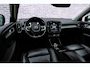 Volvo XC40 2.0 B4 Plus Dark | Trekhaak | Black Pack | Panorama dak | Running Boards | Power Seats | Stoel & Stuurverwarming | Harman / Kardon | Dakspoiler |