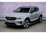 Volvo XC40 2.0 B4 Plus Dark | Trekhaak | Black Pack | Panorama dak | Running Boards | Power Seats | Stoel & Stuurverwarming | Harman / Kardon | Dakspoiler |