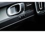 Volvo XC40 2.0 B4 Plus Dark | Trekhaak | Black Pack | Panorama dak | Running Boards | Power Seats | Stoel & Stuurverwarming | Harman / Kardon | Dakspoiler |