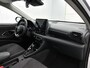 Toyota Yaris 1.5 Hybrid 115 Dynamic Comfort Pack | BTW voertuig | Stoel+stuurverwarming | Dodehoek detectie | Parkeersensoren voor+achter | Climate Control | Cruise Control Adaptive | Achteruitrijcamera | Apple CarPlay/Android Auto |
