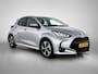 Toyota Yaris 1.5 Hybrid 115 Dynamic Comfort Pack | BTW voertuig | Stoel+stuurverwarming | Dodehoek detectie | Parkeersensoren voor+achter | Climate Control | Cruise Control Adaptive | Achteruitrijcamera | Apple CarPlay/Android Auto |