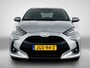 Toyota Yaris 1.5 Hybrid 115 Dynamic Comfort Pack | BTW voertuig | Stoel+stuurverwarming | Dodehoek detectie | Parkeersensoren voor+achter | Climate Control | Cruise Control Adaptive | Achteruitrijcamera | Apple CarPlay/Android Auto |