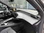 Peugeot 3008 1.6 plug-in Hybrid 195 GT Tot 8 jaar Garantie | Stekkerhybride tot 85 KM Elektrisch Rijden | Electrische Achterklep | Navigatie | Stoel & Stuurverwarming | 360 Graden Camera | Keyless Entry | LED Verlichting | 19" Lichtmetalen Velgen |