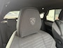 Peugeot 3008 1.6 plug-in Hybrid 195 GT Tot 8 jaar Garantie | Stekkerhybride tot 85 KM Elektrisch Rijden | Electrische Achterklep | Navigatie | Stoel & Stuurverwarming | 360 Graden Camera | Keyless Entry | LED Verlichting | 19" Lichtmetalen Velgen |