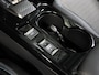 Peugeot e-2008 EV Allure 50 kWh 136PK | 1ste eigenaar | AppleCarPlay/AndroidAuto | Climate Control | Cruise Control | Keyless | FULL LED | LMV | Parkeersensoren | Privacy Glass | Isofix | Trekhaak |