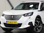 Peugeot e-2008 EV Allure 50 kWh 136PK | 1ste eigenaar | AppleCarPlay/AndroidAuto | Climate Control | Cruise Control | Keyless | FULL LED | LMV | Parkeersensoren | Privacy Glass | Isofix | Trekhaak |