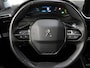 Peugeot e-2008 EV Allure 50 kWh 136PK | 1ste eigenaar | AppleCarPlay/AndroidAuto | Climate Control | Cruise Control | Keyless | FULL LED | LMV | Parkeersensoren | Privacy Glass | Isofix | Trekhaak |
