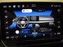 Volkswagen Golf 1.5 eHybrid GTE 272PK DSG/AUTO | 360gr Camera | Elektr Glazen panorama-dak | Head-up Display | App connect | Elektr Stoel met geheugen | Stoel/stuur verwarming | Dodehoek detectie | Stoelventilatie | Navi | IQ Lights | 18"LMV
