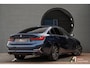 BMW 3-Serie 320i xDrive High Executive Luxury line, trekhaak, schuifdak, driving assistant, parking assistant,