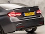 BMW 3-Serie 318i M Sport Automaat (GROOT NAVI, DEALER ONDERHOUDEN, M PAKKET, VIRTUAL COCKPIT, SPORTSTOELEN, STOELVERWARMING, CAMERA, LEDER, GETINT GLAS, NIEUWSTAAT)