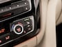 BMW 3-Serie 318i M Sport Automaat (GROOT NAVI, DEALER ONDERHOUDEN, M PAKKET, VIRTUAL COCKPIT, SPORTSTOELEN, STOELVERWARMING, CAMERA, LEDER, GETINT GLAS, NIEUWSTAAT)