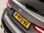 BMW 1-Serie 118i M Sport Automaat (PANORAMADAK, M PAKKET, APPLE CARPLAY, GROOT NAVI, CAMERA, SPORTSTOELEN, SPOILER, GETINT GLAS, SFEERVERLICHTING, NIEUWSTAAT)