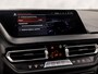 BMW 1-Serie 118i M Sport Automaat (PANORAMADAK, M PAKKET, APPLE CARPLAY, GROOT NAVI, CAMERA, SPORTSTOELEN, SPOILER, GETINT GLAS, SFEERVERLICHTING, NIEUWSTAAT)