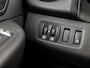 Renault Clio Estate 0.9 TCe Limited Sport (NAVIGATIE, LM VELGEN, GETINT GLAS, SPORTSTOELEN, BASS REFLEX, CRUISE, NIEUWSTAAT)