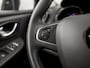 Renault Clio Estate 0.9 TCe Limited Sport (NAVIGATIE, LM VELGEN, GETINT GLAS, SPORTSTOELEN, BASS REFLEX, CRUISE, NIEUWSTAAT)