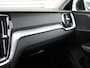 Volvo V60 2.0 T5 Momentum Automaat / Leder interieur / Trekhaak semi elektrisch / Achterbank verwarmd / Reservewiel / Intellisafe