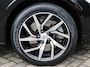 Volvo V60 2.0 T5 Momentum Automaat / Leder interieur / Trekhaak semi elektrisch / Achterbank verwarmd / Reservewiel / Intellisafe