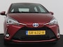 Toyota Yaris 1.5 Hybrid Energy Plus | Dealer onderhouden | Half leder/Alcantara bekleding | Parkeersensoren achter | Navigatie | Cruise Control | Climate control | Achteruitrijcamera |