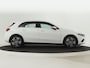 Mercedes-Benz A-klasse 250 e Star Edition LIMITED | Dodehoekassistent | Parkeerpakket met achteruitrijcamera | High-performance led-koplampen | Inclusief 24 maanden Mercedes-Benz Certified garantie voor Europa.