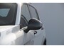 Lynk & Co 01 276PK Automaat Core / Adaptieve cruise control / Stoel - en stuurwielverarming / Parkeersensoren met camera / Apple carplay / Trekhaak / Metallic lak / 19" lichtmetalen velgen