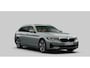 BMW 5-Serie Touring 530e xDrive Trekhaak - Panoramadak - Driving Assistant Professional - Head up - Comfort Access - Sportstoelen - zonneschermen - Parking Assistant Plus - High Beam Assistant - Getinte Ruiten -