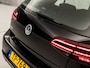 Volkswagen Golf 1.0 TSI Sportline (APPLE CARPLAY, GROOT NAVI, ALCANTARA, DYNAMISCHE KNIPPERLICHTEN, SPORTSTOELEN, STOELVERWARMING, ADAPTIVE CRUISE, PARKEERSENSOREN, NIEUWSTAAT)