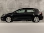 Volkswagen Golf 1.0 TSI Sportline (APPLE CARPLAY, GROOT NAVI, ALCANTARA, DYNAMISCHE KNIPPERLICHTEN, SPORTSTOELEN, STOELVERWARMING, ADAPTIVE CRUISE, PARKEERSENSOREN, NIEUWSTAAT)
