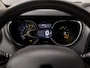 Renault Captur 1.2 TCe Dynamique Automaat (NAVIGATIE, BLACK PACK, CLIMATE, TREKHAAK, SPORTSTOELEN, GETINT GLAS, LM VELGEN, CRUISE, NIEUWSTAAT)