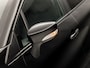 Renault Captur 1.2 TCe Dynamique Automaat (NAVIGATIE, BLACK PACK, CLIMATE, TREKHAAK, SPORTSTOELEN, GETINT GLAS, LM VELGEN, CRUISE, NIEUWSTAAT)