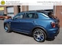 Lynk & Co 01 1.5 261PK! NL AUTO DEALER ONDERHOUDEN RECENT ONDERHOUD GEHAD 360CAMERA PANORAMADAK 6,6KWH LADER 20INCH STOELVERWARMING ADAPTIEVE CRUISE ANDROID-APPLECARPLAY NAVI CLIMA PDC V+A ENZ...