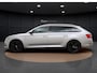 Skoda Superb Combi 1.4 TSI iV Ambition | Trekhaak | ACC | Parkeerhulp | Stoelverwarming | LED | Carplay | Getint Glas | 17'' |